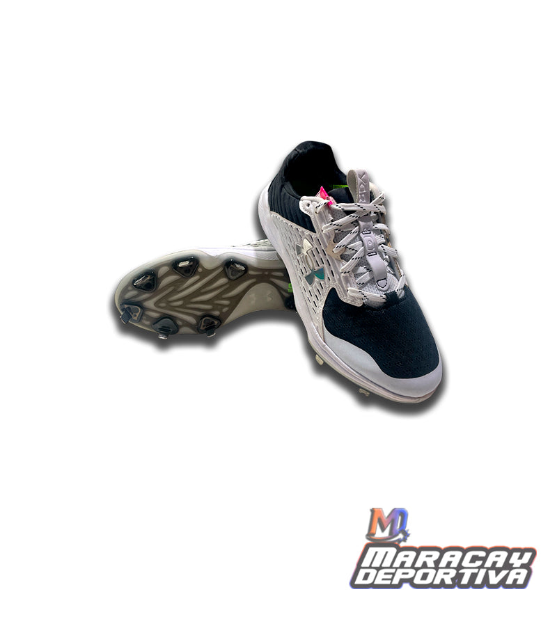 Gancho de Beisbol Under Armour