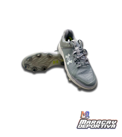 Gancho de Beisbol Under Armour