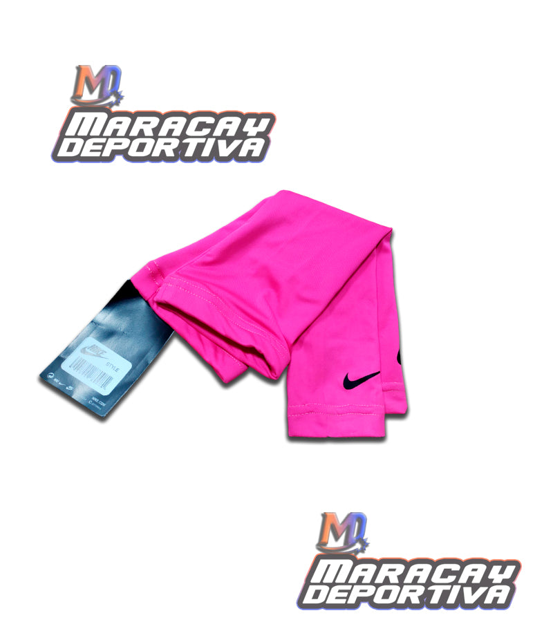 Manga Unicolor Nike